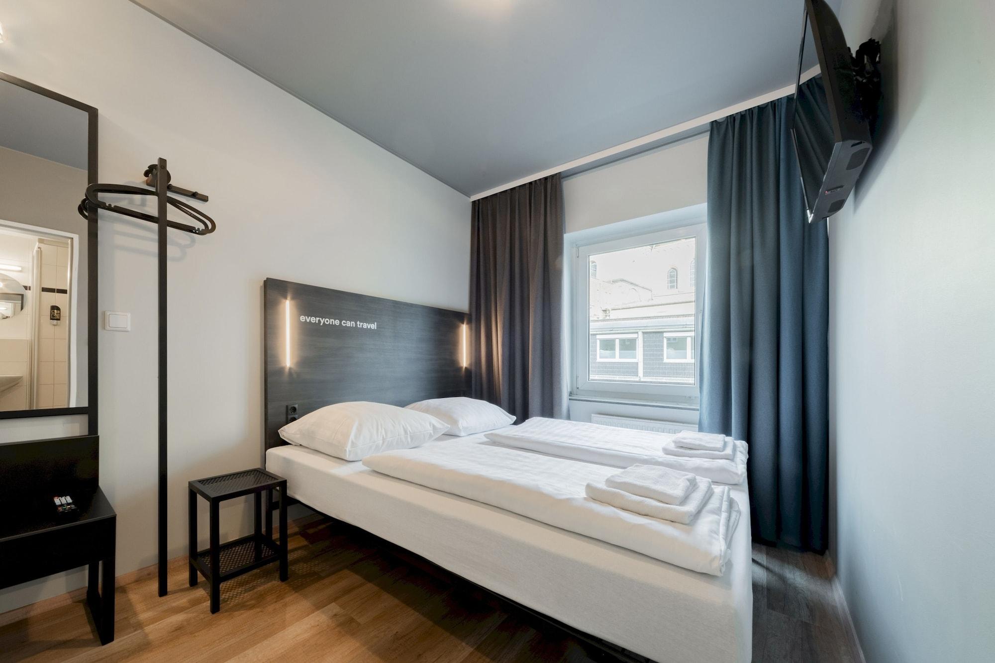 Hotel A&o Dom Kolonia